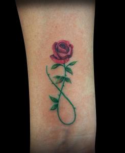 mini rose tattoo